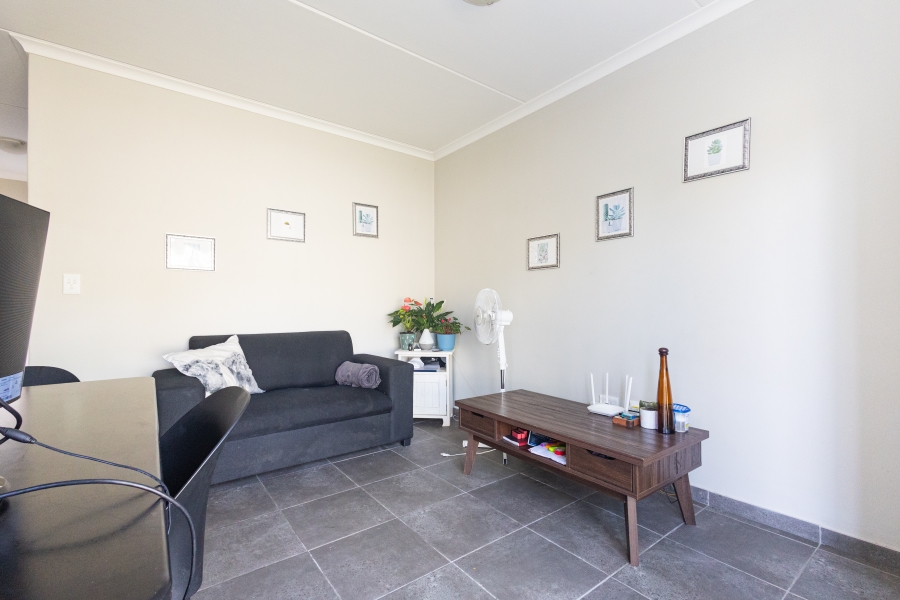 1 Bedroom Property for Sale in Haasendal Western Cape